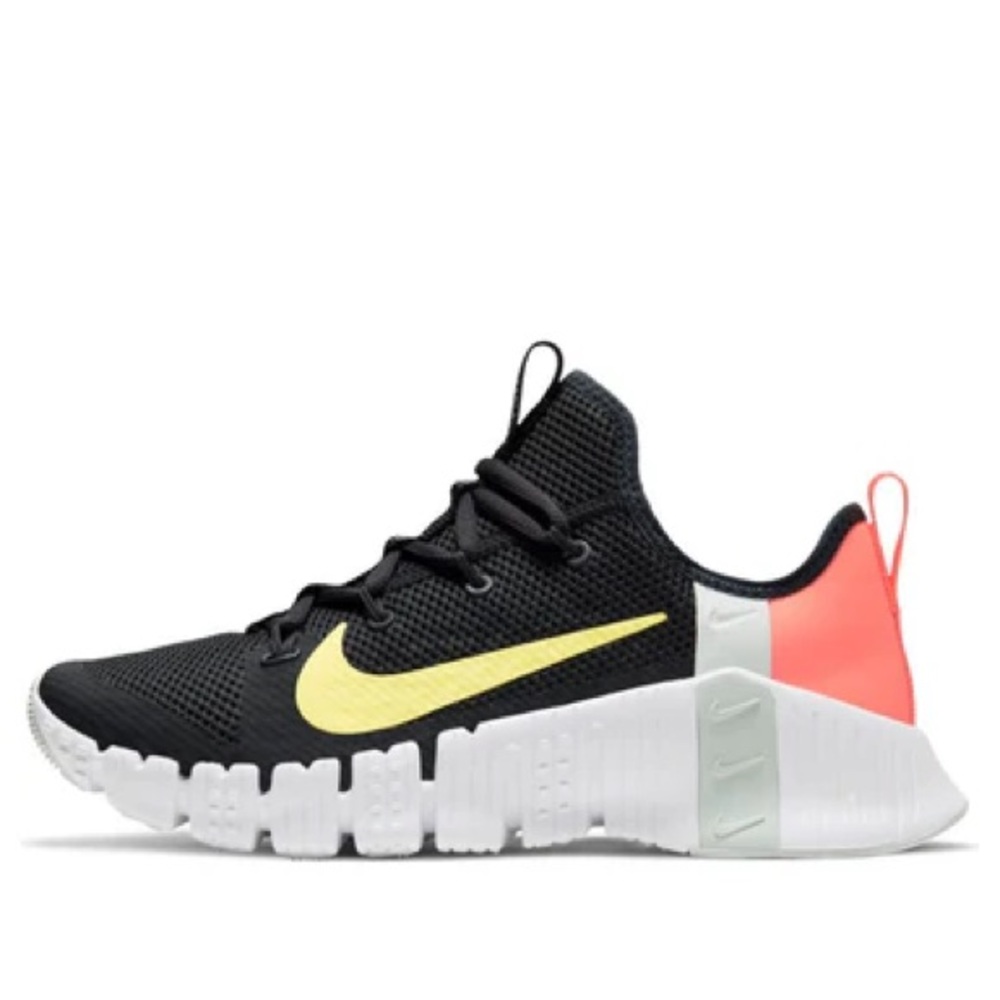 Women’s Nike Free Metcon 3 SZ 7